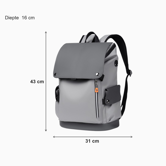 Afmetingen rugzak: 43 cm hoog, 31 cm breed, 16 cm diep